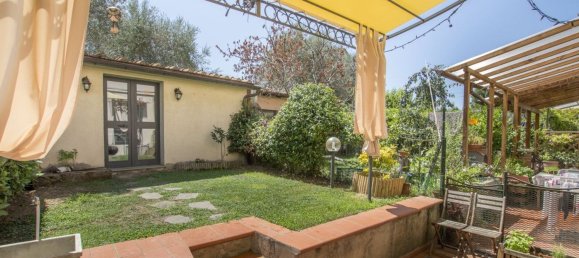 6 bedrooms House in Florence, Italy No. 333327 2