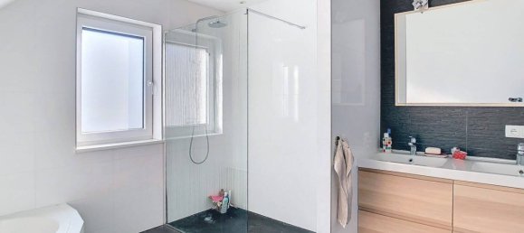 Casa de 4 dormitorios en Holtzheim, France No. 159554 16