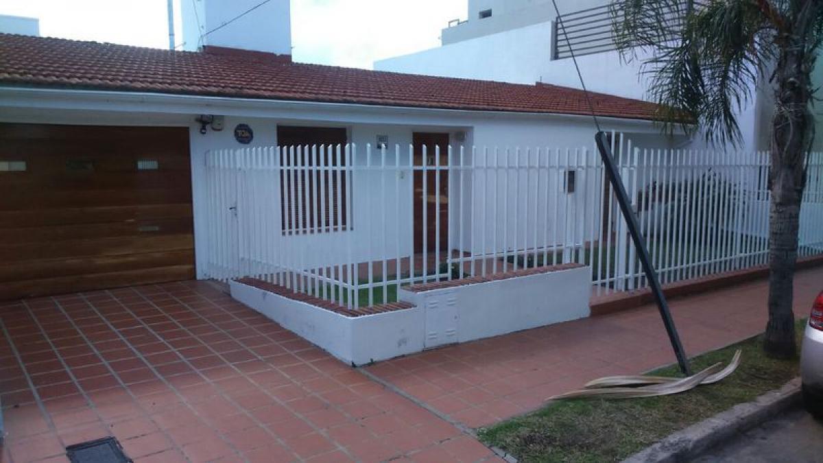 2 bedrooms House in Cordoba, Argentina No. 61016