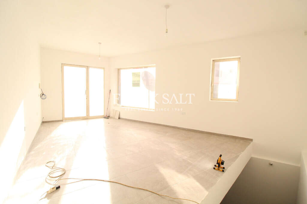 Loja em Paola, Malta 100 m² N.º 12583