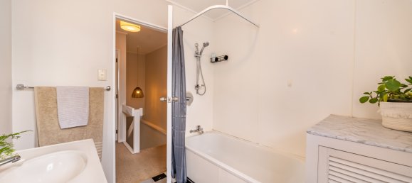 2 bedrooms House in Trentham, New Zealand No. 124 11