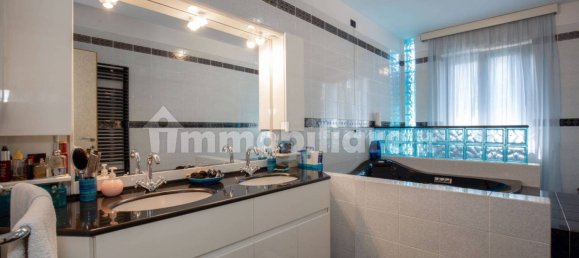 5 bedrooms Villa in Brandizzo, Italy No. 322505 40