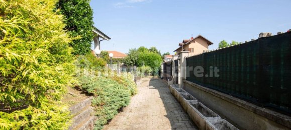 5 bedrooms Villa in Brandizzo, Italy No. 322505 12