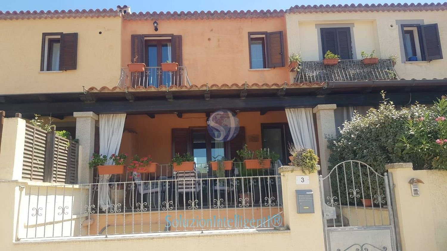 Villa de 5 habitaciónes en Arzachena, Italy No. 153466