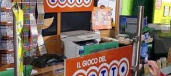 Gewerbliche Immobilie in Rome, Italy 70m², Nr. 100427 6