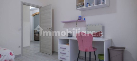 Apartamento de 3 dormitorios en Tolentino, Italy No. 250890 7
