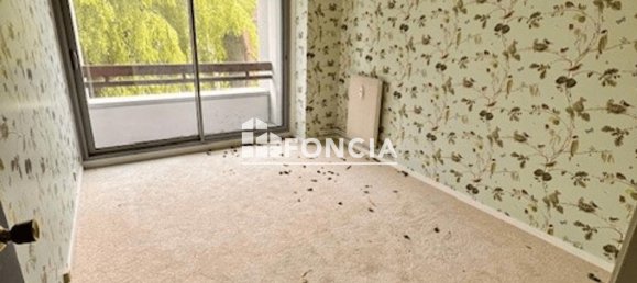 2 bedrooms Apartment in Valenciennes, France No. 66030 8