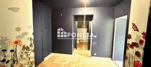 2 bedrooms Apartment in Valenciennes, France No. 66030 9