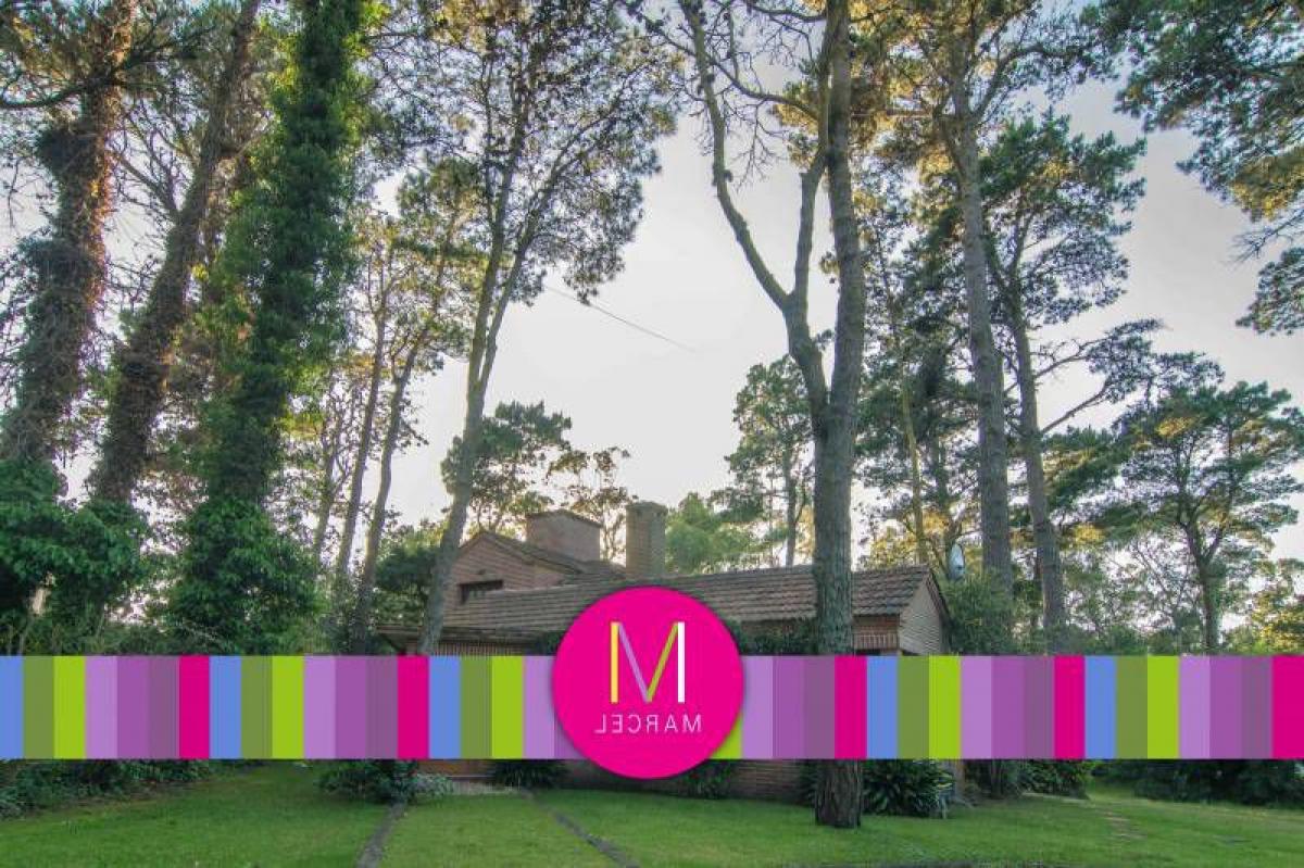 4 غرف نوم منزل في Mar del Plata, Argentina رقم 77790