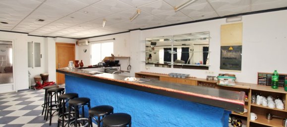 3 Schlafzimmer Gewerbliche Immobilie in Alicante, Spain, Nr. 182049 9