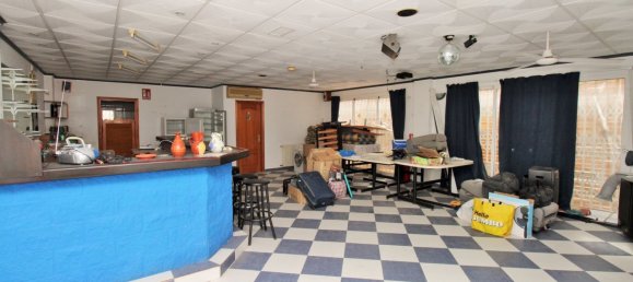 3 Schlafzimmer Gewerbliche Immobilie in Alicante, Spain, Nr. 182049 6