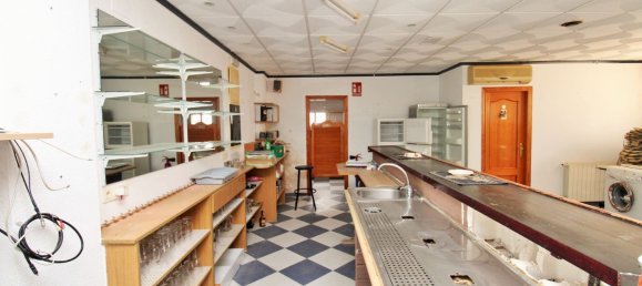 3 Schlafzimmer Gewerbliche Immobilie in Alicante, Spain, Nr. 182049 8