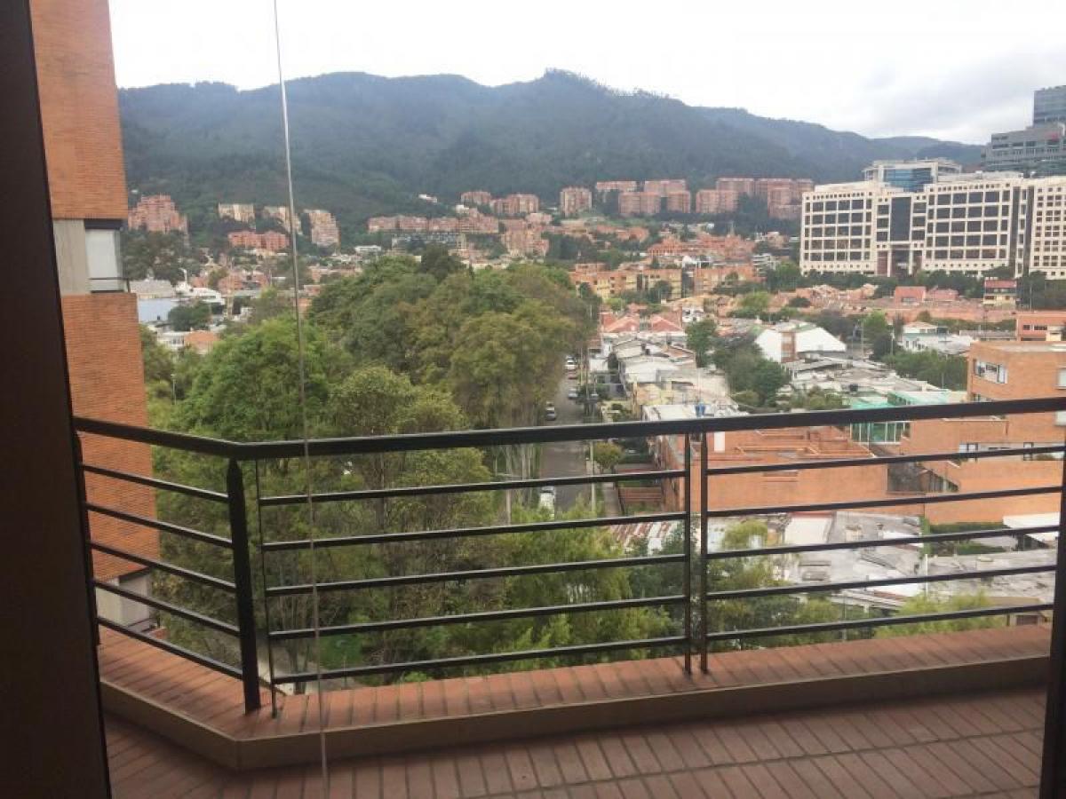 4 bedrooms House in Guadalajara de Buga, Colombia No. 4219