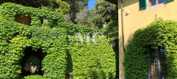 3 bedrooms Villa in Florence, Italy No. 189709 3