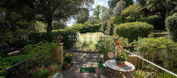 3 bedrooms Villa in Florence, Italy No. 189709 7