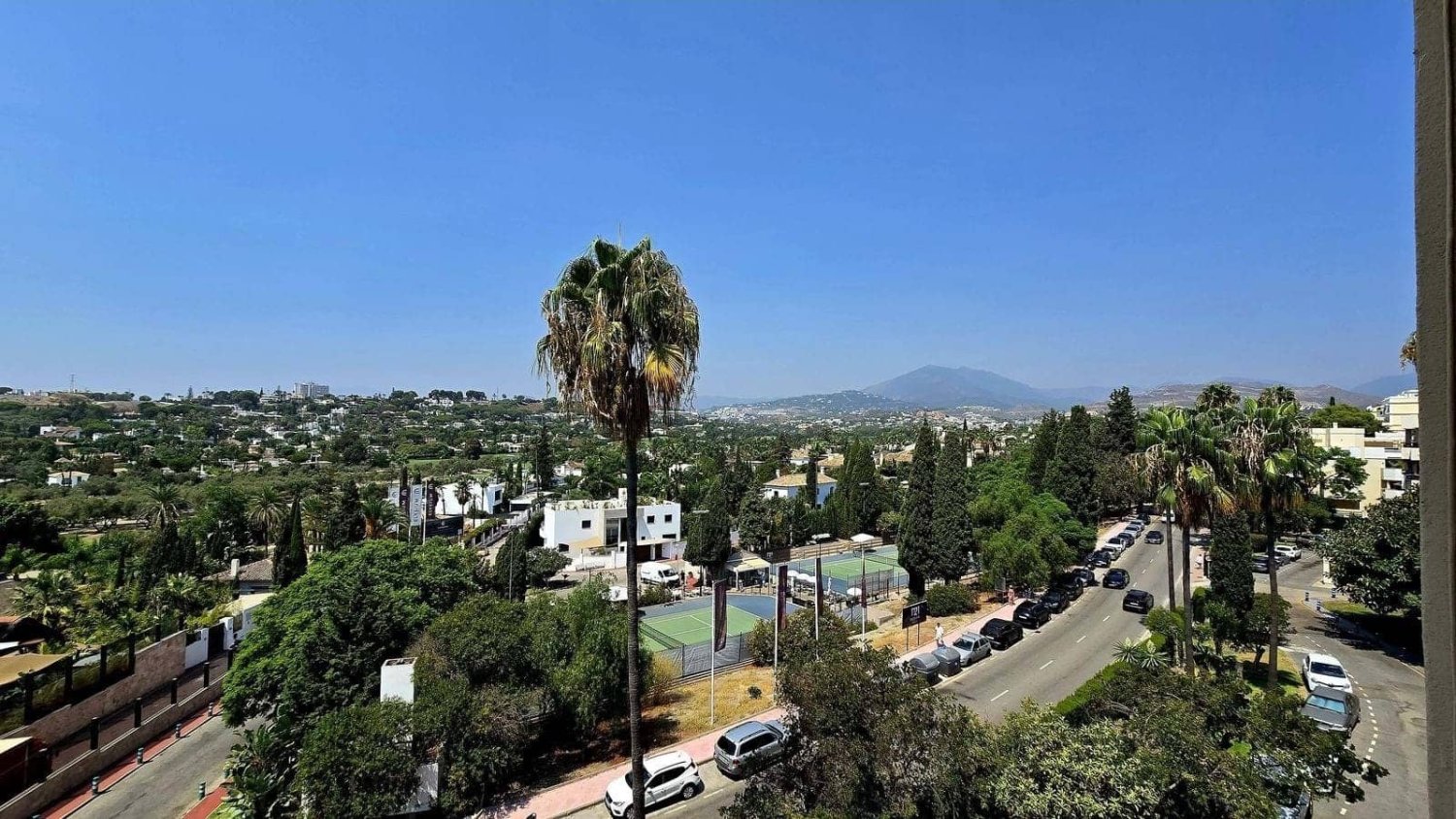 2 Schlafzimmer Penthouse in Marbella, Spain, Nr. 209087