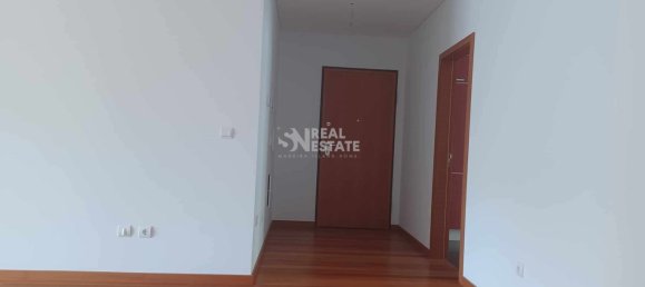 3 bedrooms Apartment in Funchal, Portugal No. 100972 3