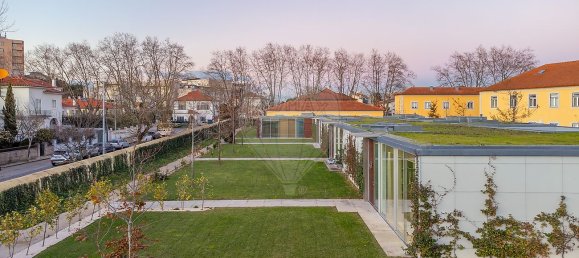 4 bedrooms House in Porto, Portugal No. 16967 12