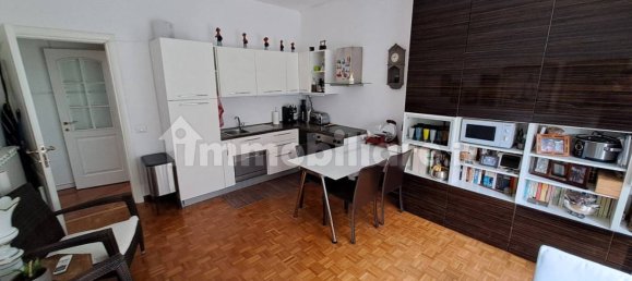 2 غرف نوم منزل ذو طابقين في Rome, Italy رقم 349081 3