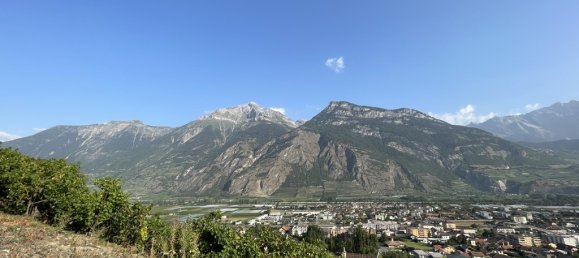 460m² Building in Saxon, Switzerland No. 95 16