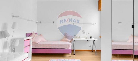 4 rooms Apartment in Segrate, Italy No. 184159 19