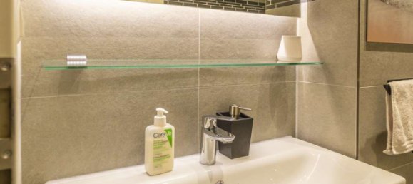 Квартира с 2 спальнями в Митте, Германия № 112911 24