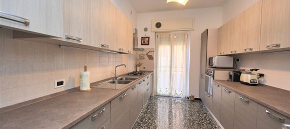 4 rooms Apartment in Albisola Superiore, Italy No. 66650 6