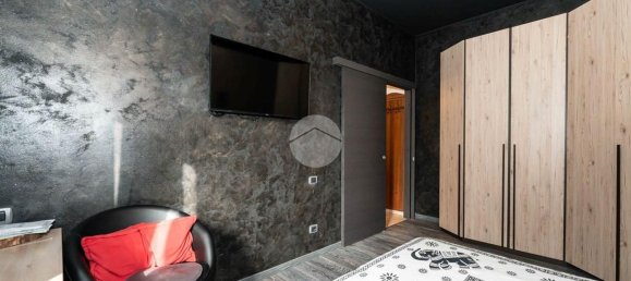 2 rooms Apartment in Milan, Italy No. 247573 6