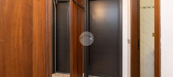 2 rooms Apartment in Milan, Italy No. 247573 2