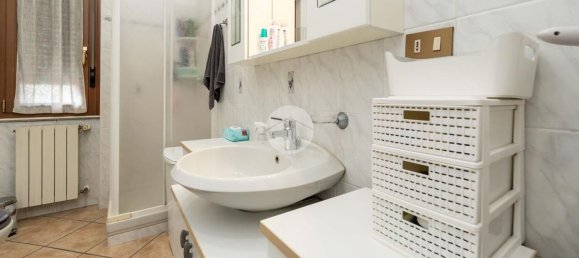 2 rooms Apartment in Milan, Italy No. 247573 10