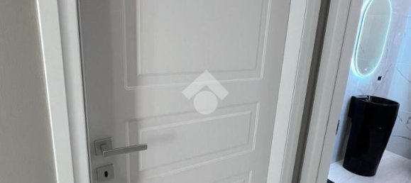 Дом с 5 комнатами в Верона, Италия № 160812 19