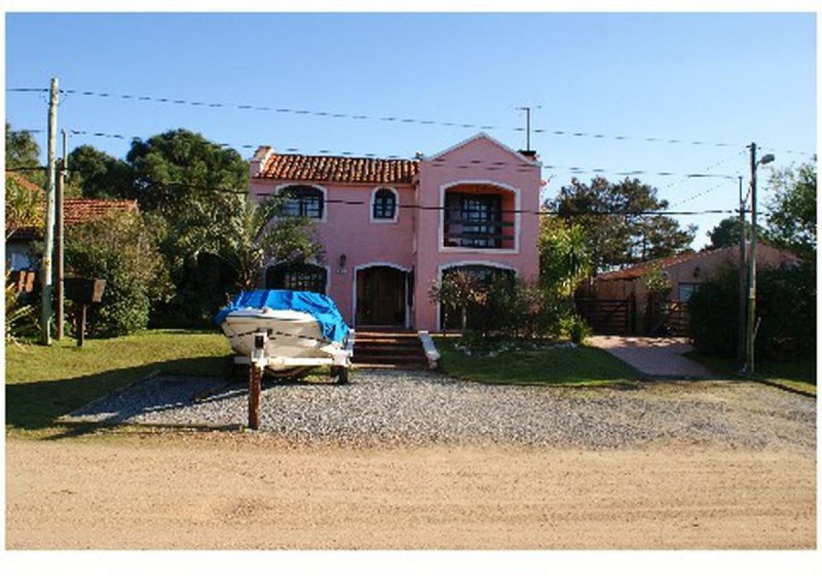 3 Schlafzimmer Haus in Maldonado, Uruguay, Nr. 2153