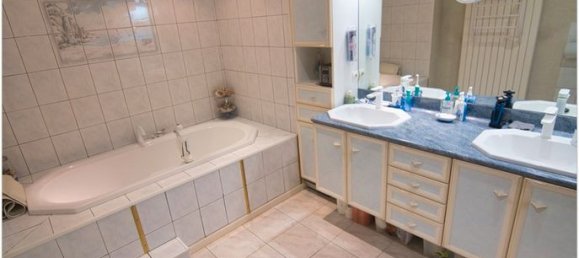 3 chambres Maison à Péron, France No. 315944 5