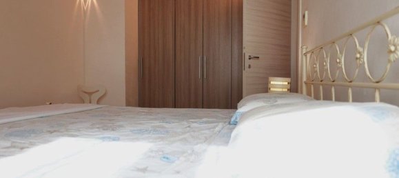 Дом с 2 спальнями в Полиньяно а Маре, Италия № 342810 3