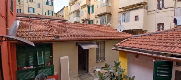 Studio in La Spezia, Italy, Nr. 39178 2