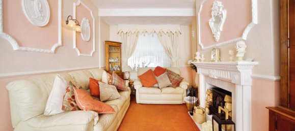 3 bedrooms House in East Ham, United Kingdom No. 11410 3