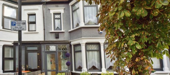 3 bedrooms House in East Ham, United Kingdom No. 11410 17