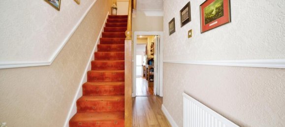 3 bedrooms House in East Ham, United Kingdom No. 11410 7