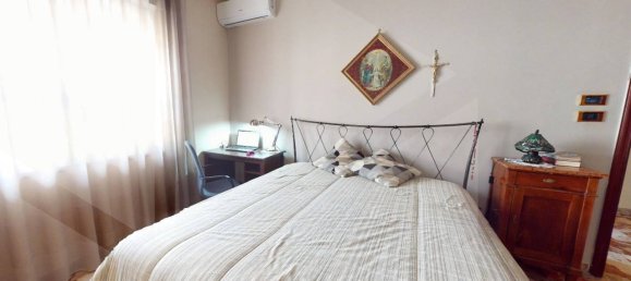 3 rooms Apartment in Pomigliano d'Arco, Italy No. 20746 17