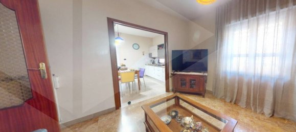 3 rooms Apartment in Pomigliano d'Arco, Italy No. 20746 6