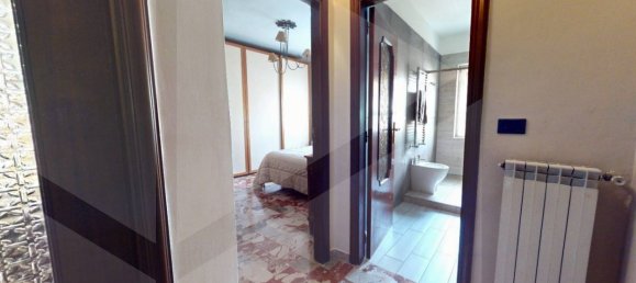 3 rooms Apartment in Pomigliano d'Arco, Italy No. 20746 13