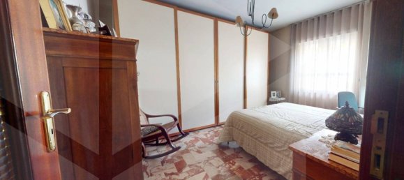 3 rooms Apartment in Pomigliano d'Arco, Italy No. 20746 14