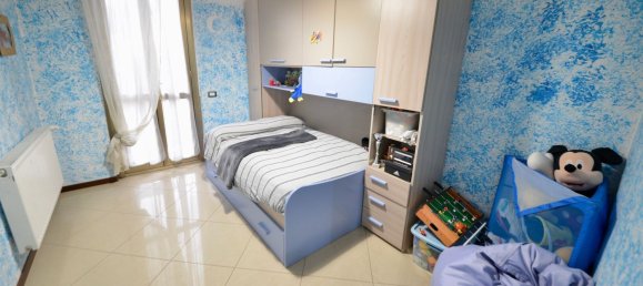 3 rooms Apartment in Cesano Maderno, Italy No. 153133 12