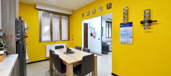 3 rooms Apartment in Cesano Maderno, Italy No. 153133 7