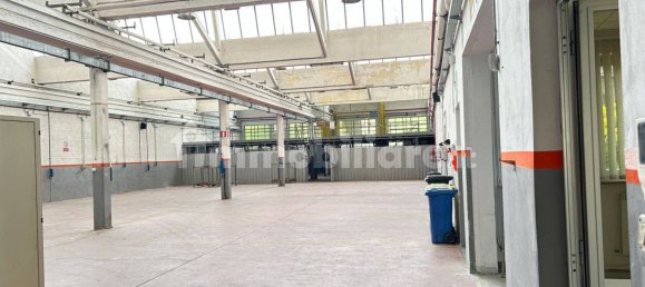 Склад 1991м² в Понт Канавезе, Италия № 252020 3