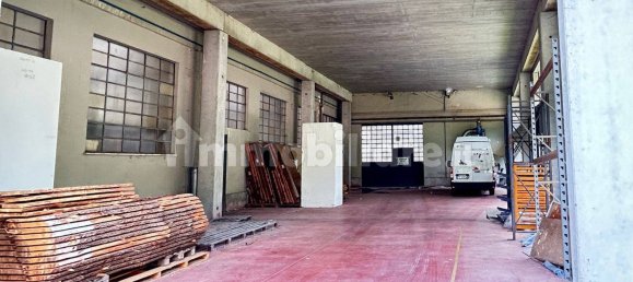 Склад 1991м² в Понт Канавезе, Италия № 252020 19