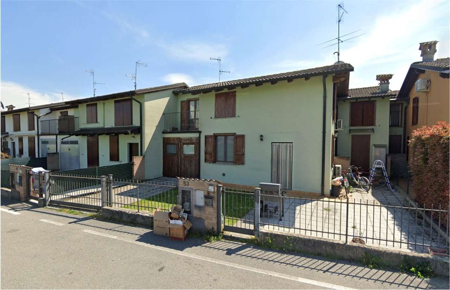 Дом с 4 комнатами в Казалетто Ваприо, Италия № 269561