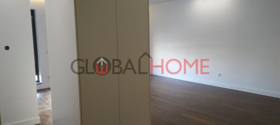 4 bedrooms Apartment in Porto, Portugal No. 78660 17