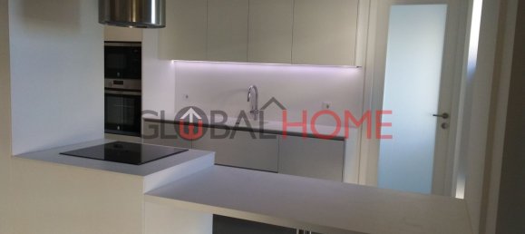 4 bedrooms Apartment in Porto, Portugal No. 78660 10