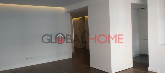 4 bedrooms Apartment in Porto, Portugal No. 78660 23